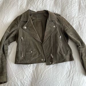 SL8 grey green jacket size large